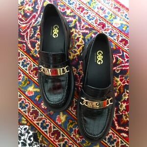 GBG Los Angeles Black Crocodile Pattern Loafers 8 1/2
